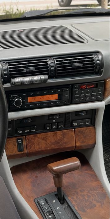 Магнитола Continental