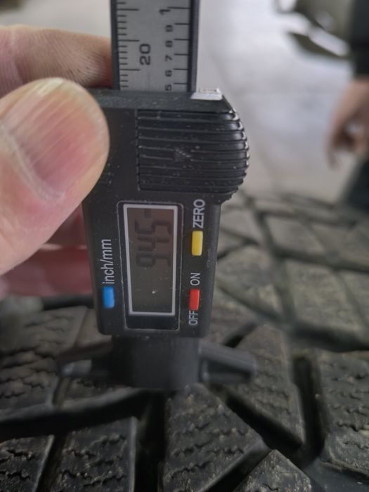 Зимни гуми MAXXIS 265/65 R17 4 броя