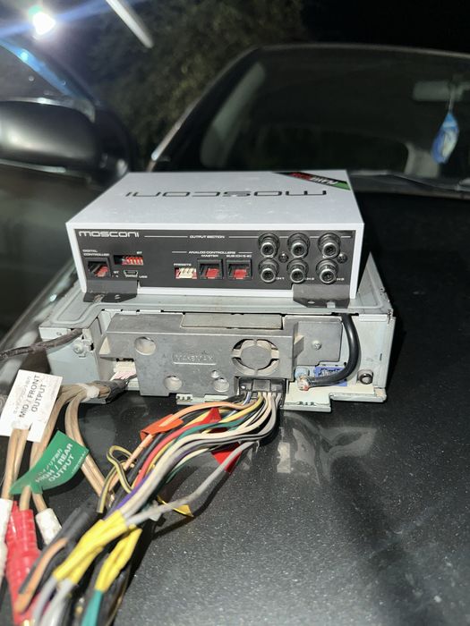 Магнитофон для автомобиля Pioneer 88 и процессор Masconi