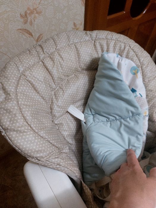 Стульчик для кормления Joie