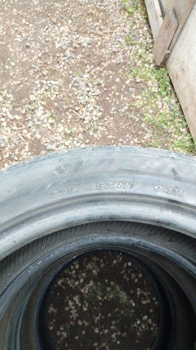 Продам шины  R17