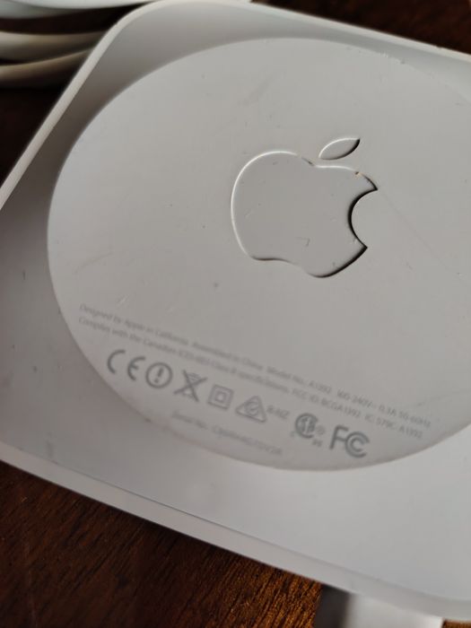 Рутер Apple AirPort Express - AirPlay 2