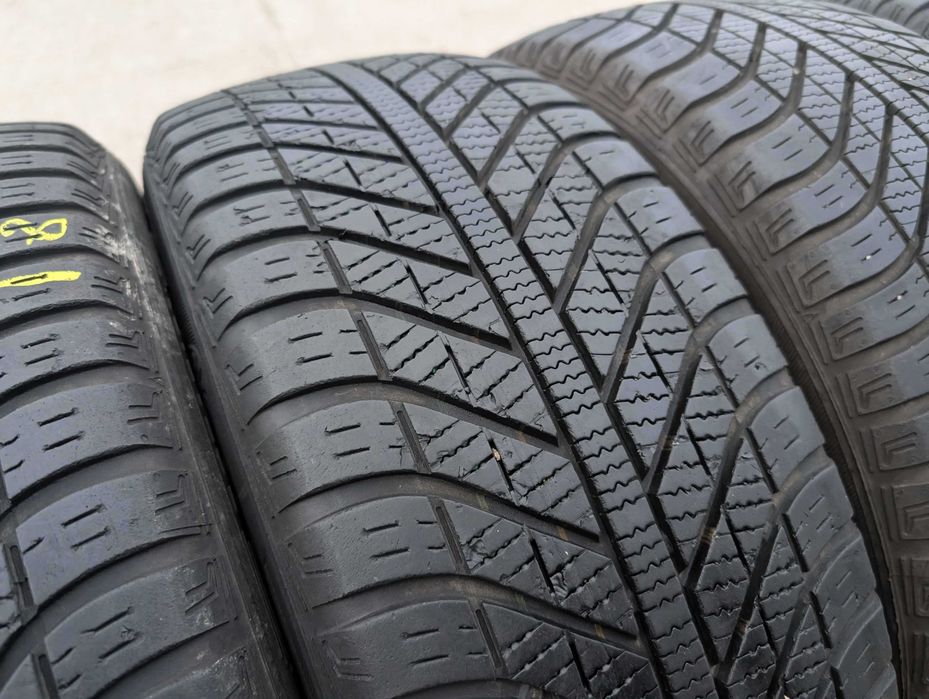 205/55 R16 • All Season • Goodyear Vector 4Seasons 94V | 2 buc | Pret/buc