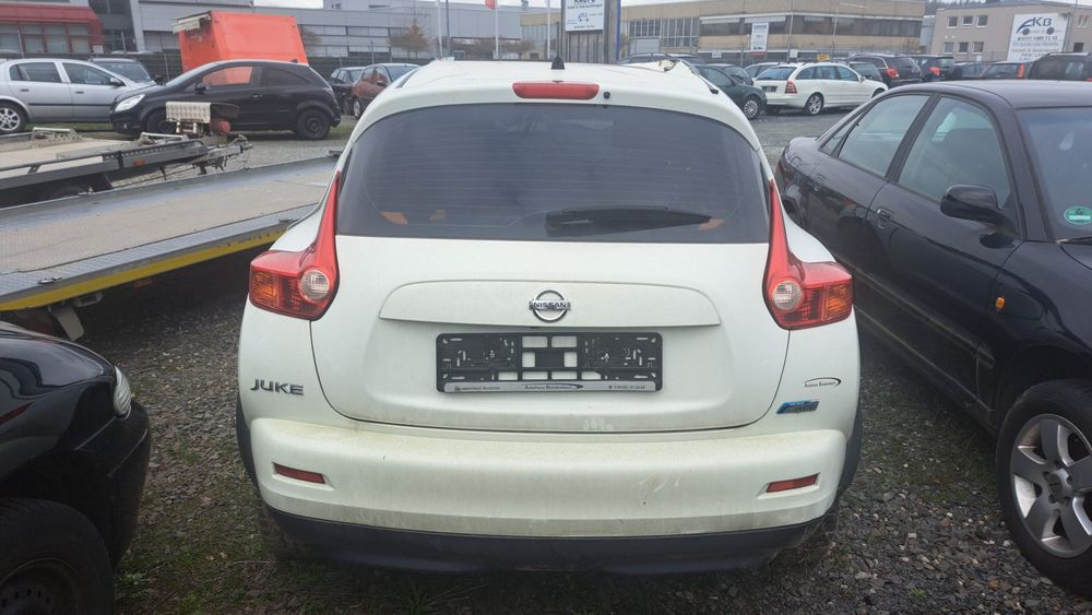 Nisan Juke на части 1.5дци 110к.с Нисан джук здраво табло