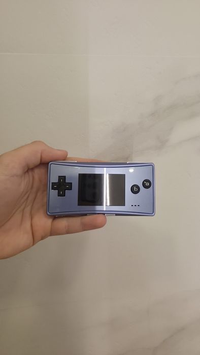 Gameboy Advance Micro, cu joc Pokemon FireRed
