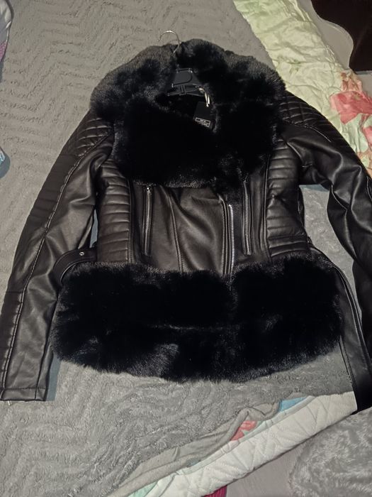 geaca noua cu eticheta mărimea   M /S