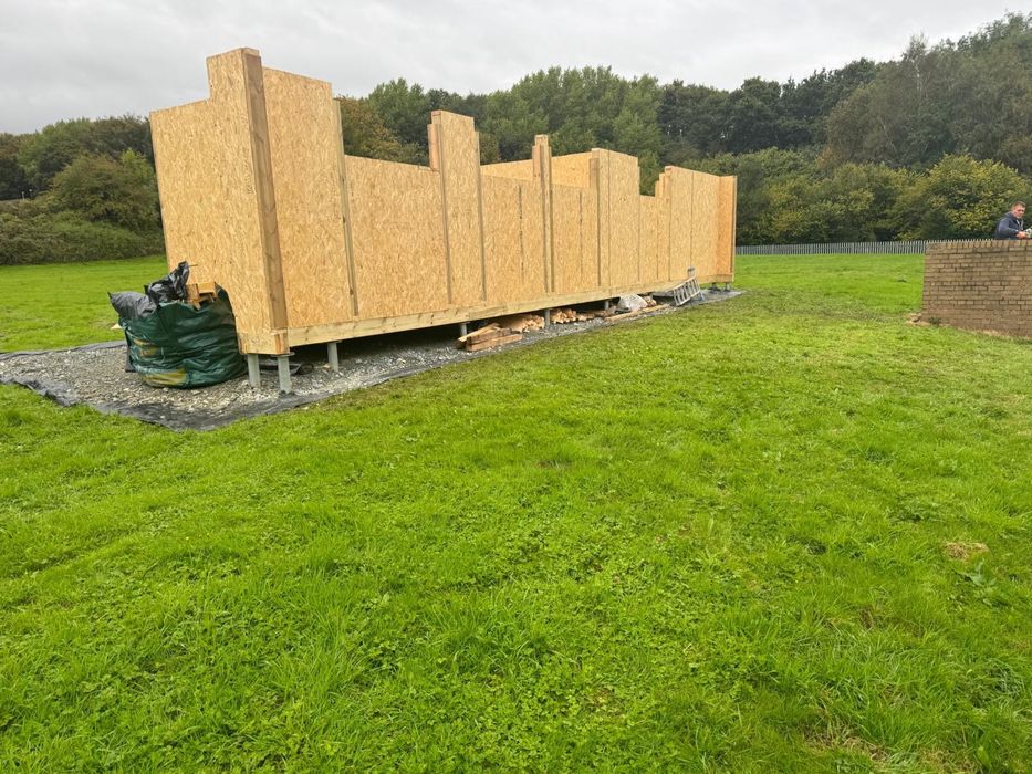 Fundație pe piloni metalici cabană,modulară,container,foisor,anexa