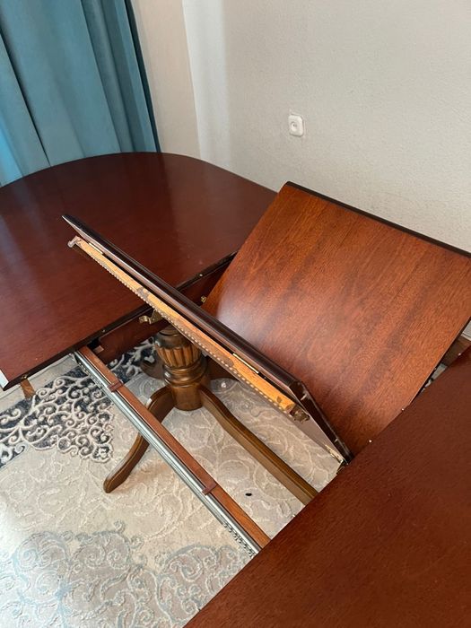 Овальный стол производство Малайзии