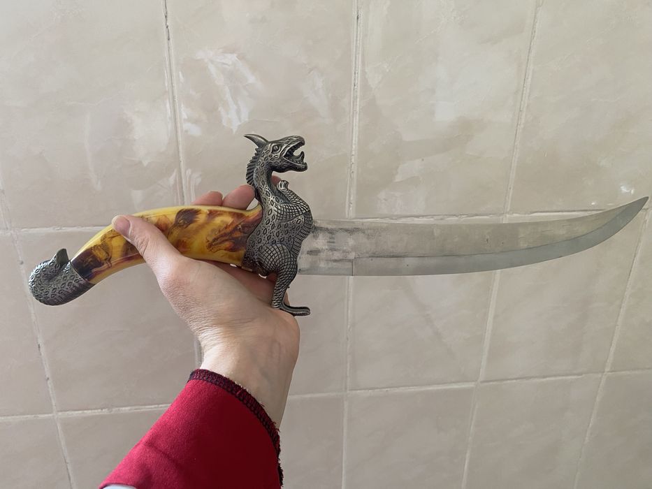 Продаются сувенирные подарочные ножи