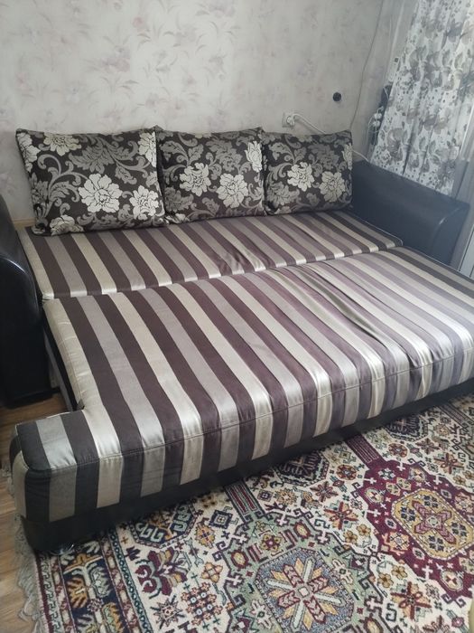 Продам диван б/у