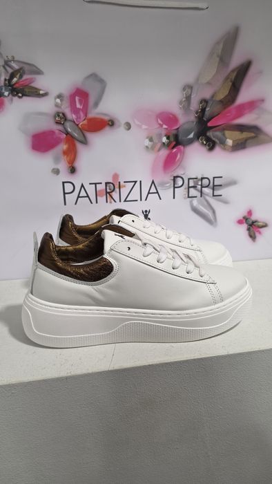 Patrizia Pepe сникърси