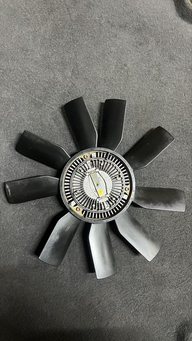 Вискомуфта Мерседес