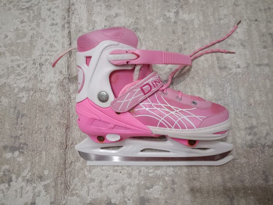 Продам коньки 35-38