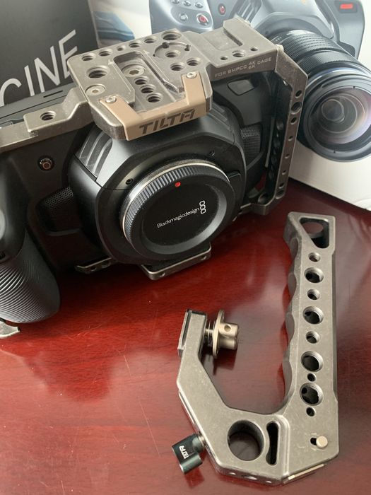 Продаю blackmagic 4k , slr magic microprime 17mm, tilta rig