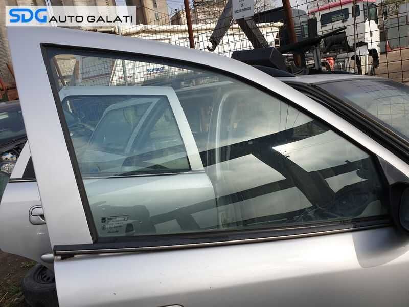 Geam Sticla Usa Portiera Dreapta Fata Opel Vectra B 1995 - 2002