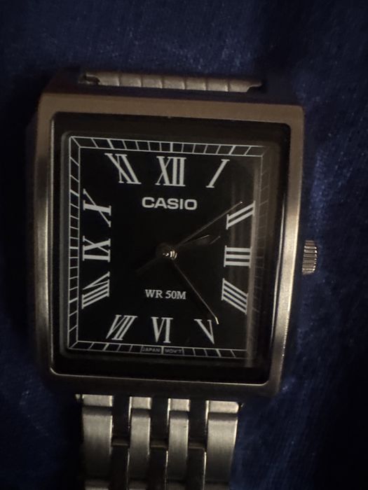 Часы CASIO Срочно продаю
