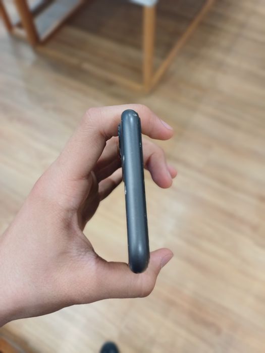 iPhone 11 отличном состоянии
