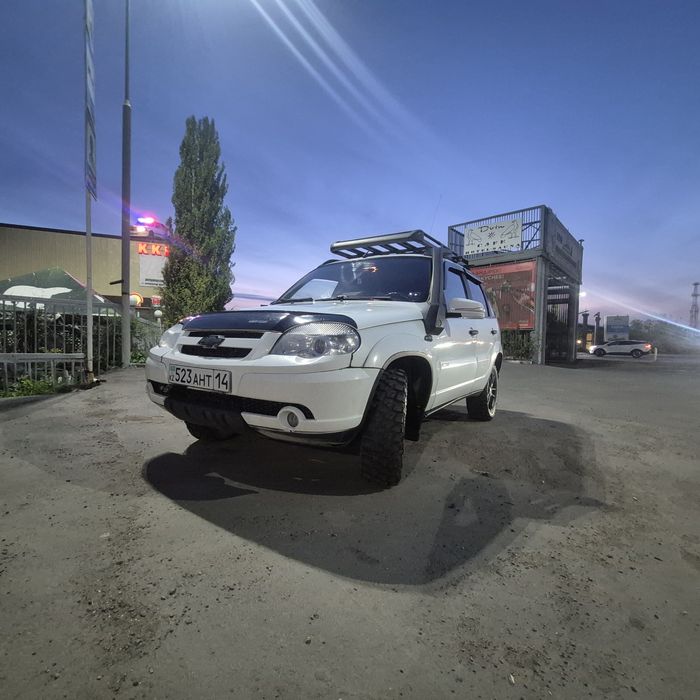 Chevrolet Niva 2014 год