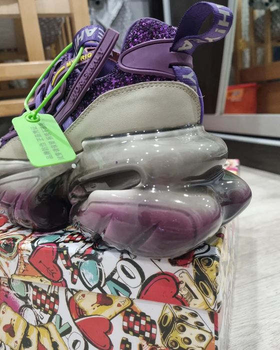 Кроссовки кожанные весна/лето