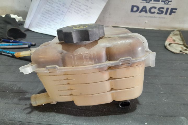 Vas expansiune 13256823 13256823 Opel Astra J