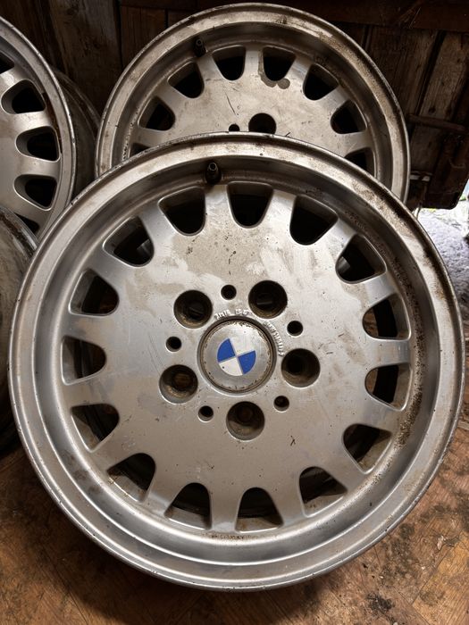 Продам диски от бмв е36