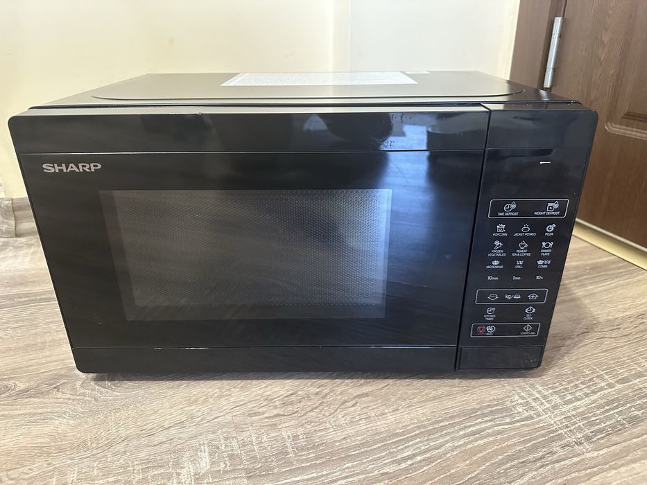 Микровълнова фурна Sharp, черен, 900 W, 25 литра