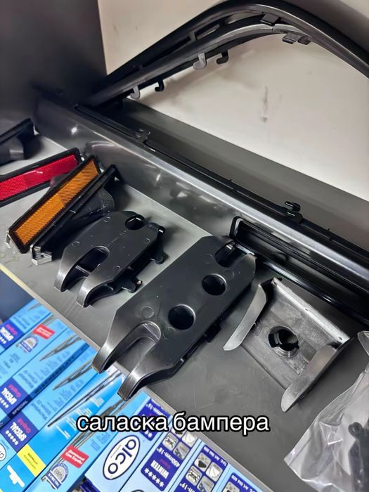 Задний бампер М bmw e34 и молдинги