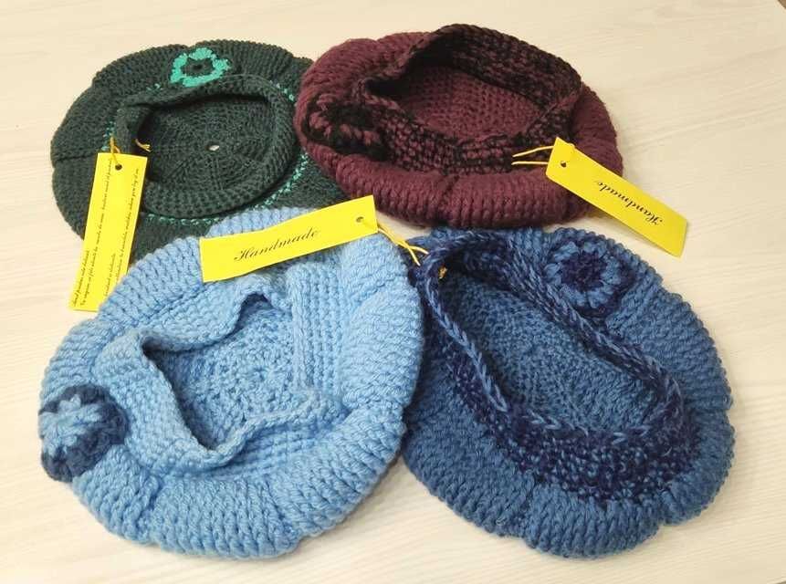 Beretă Bască handmade tricotate croșetate manual