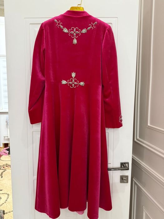 Бешпент пен кажекей комплект сатылады