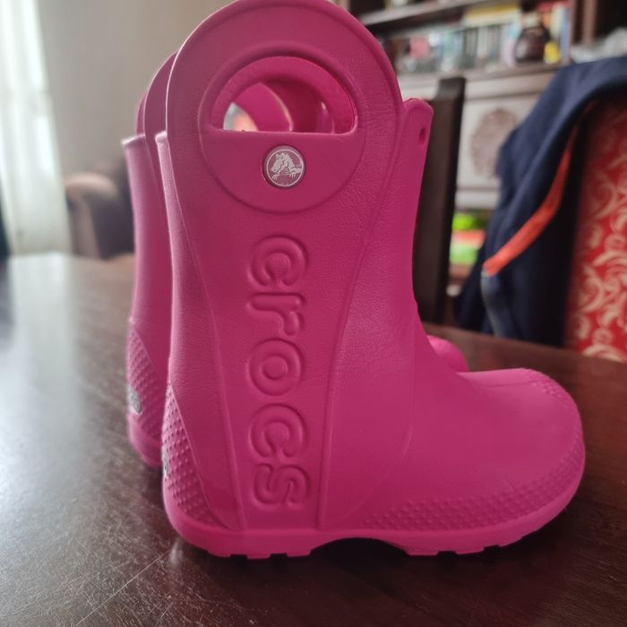 Vând cisme Crocs