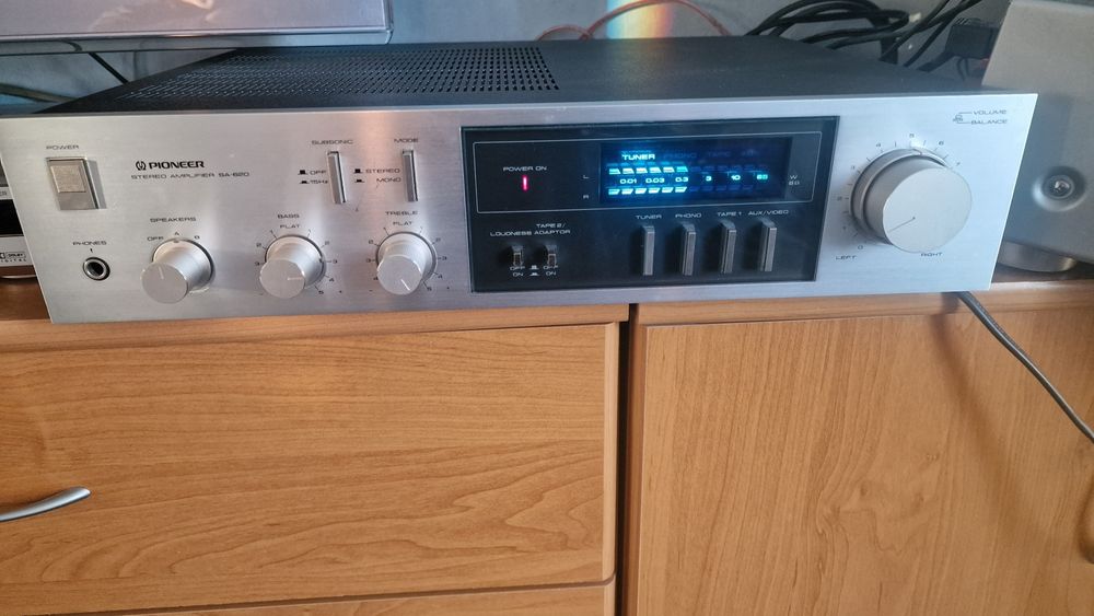 Стерео усилвател Pioneer