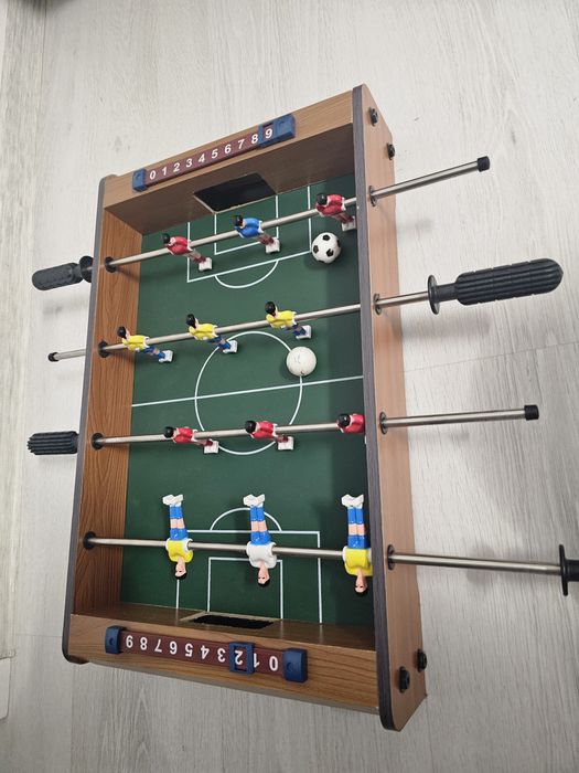 Masa/ tabla de fotbal cu 12 jucători