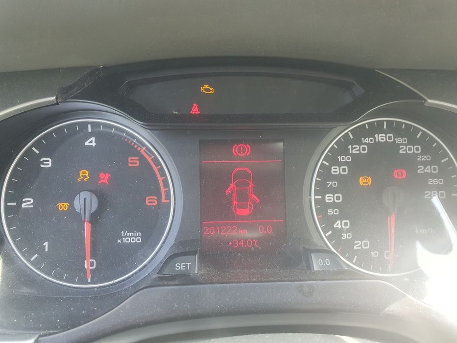Audi A4 b8 2010 2.0 tdi