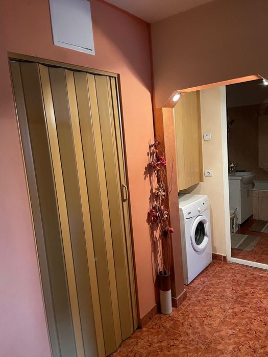 Inchirierez apartament cu 2 camere Decomandat Cornitoiu