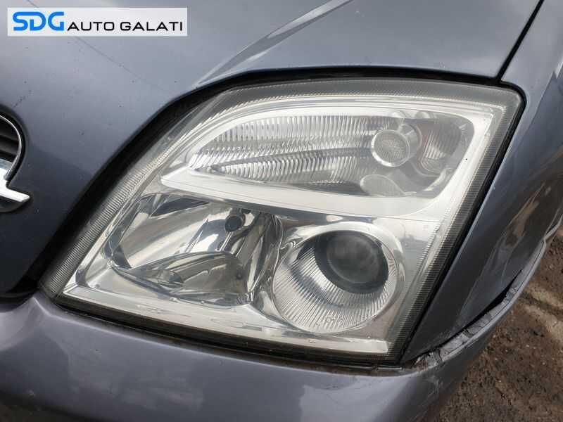 Far Stanga cu Lupa Halogen Opel Vectra C 2002 - 2005
