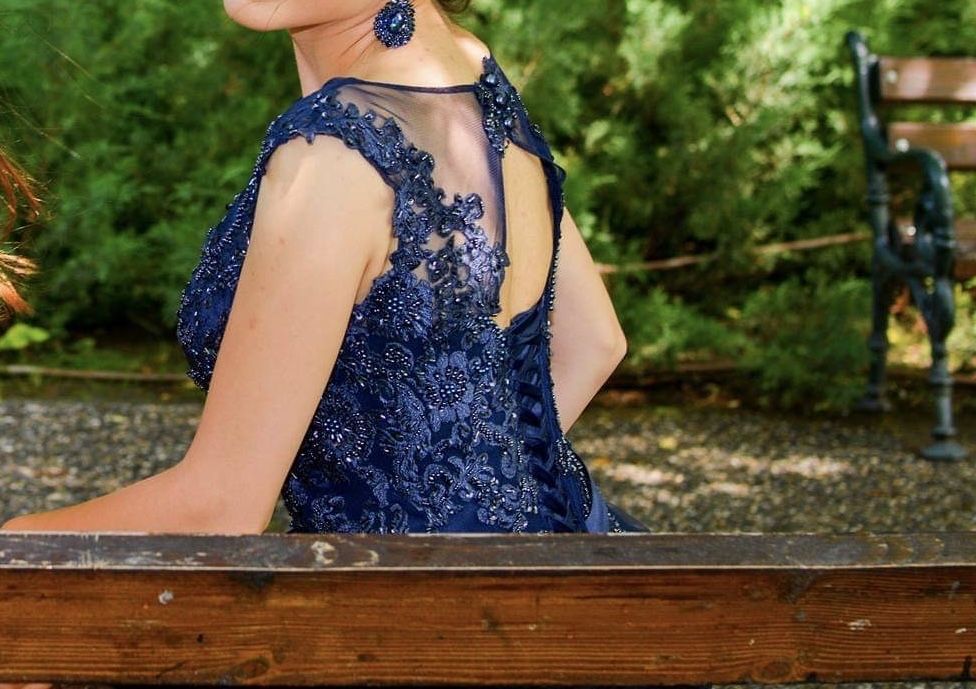 Бална рокля с корсет