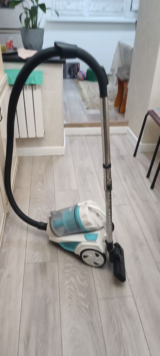Продам пылесос даушер