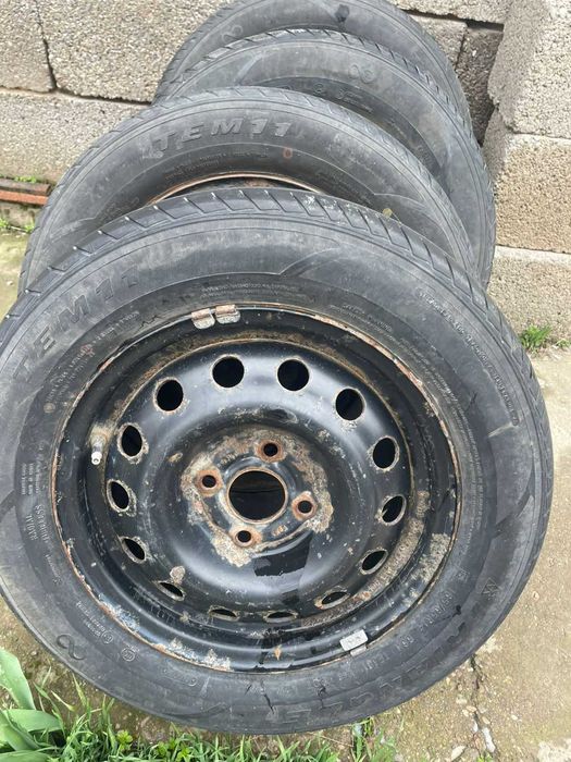 Комплект летних шин с дисками