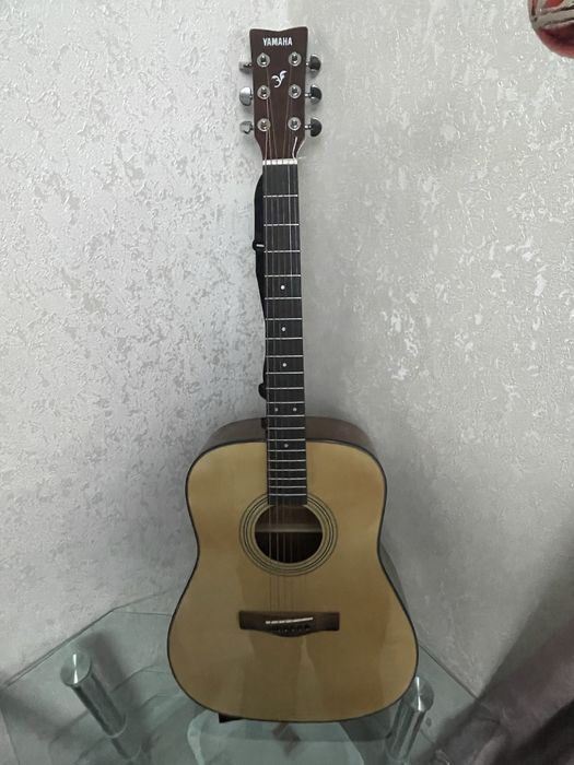 Продам гитару