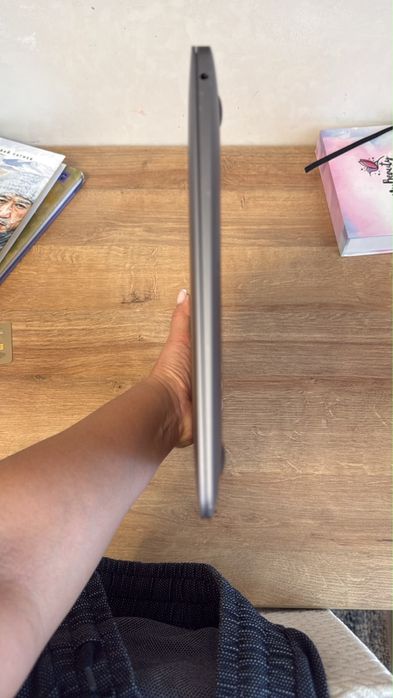 продам macbook air m1