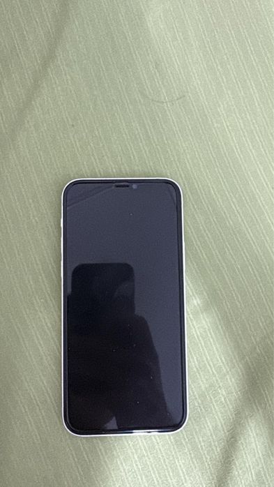 айфон 12. 128гб  акб 79