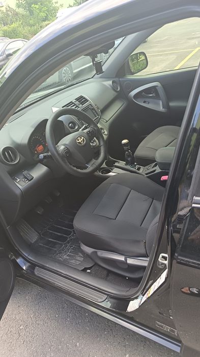 Toyota RAV-4 2012