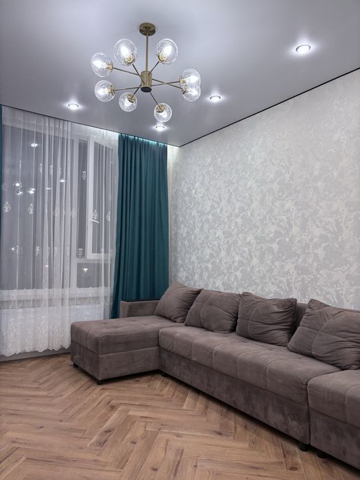 Срочно продам диван