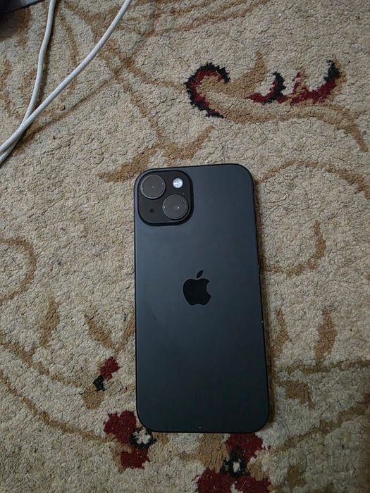 айфон 15 256гб черного цвета