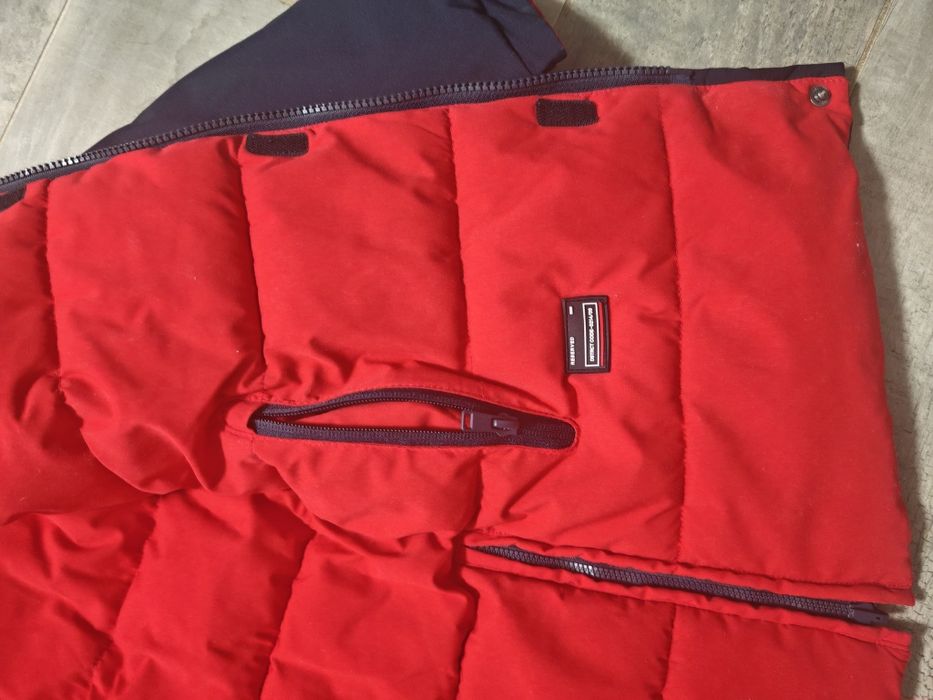 Vând geaca copii ,Reserved 2 fețe, impecabila