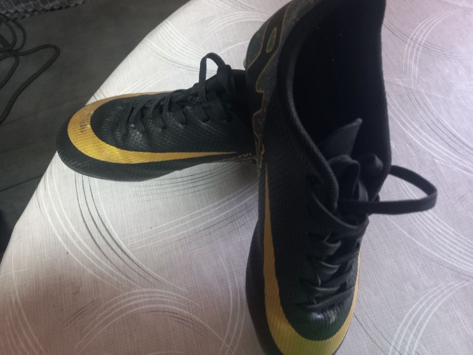 Детски бутонки NIke