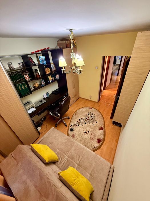 Apartament 3 camere decomandat ( bloc 1992 ) zona Nicolina ( LIDL )