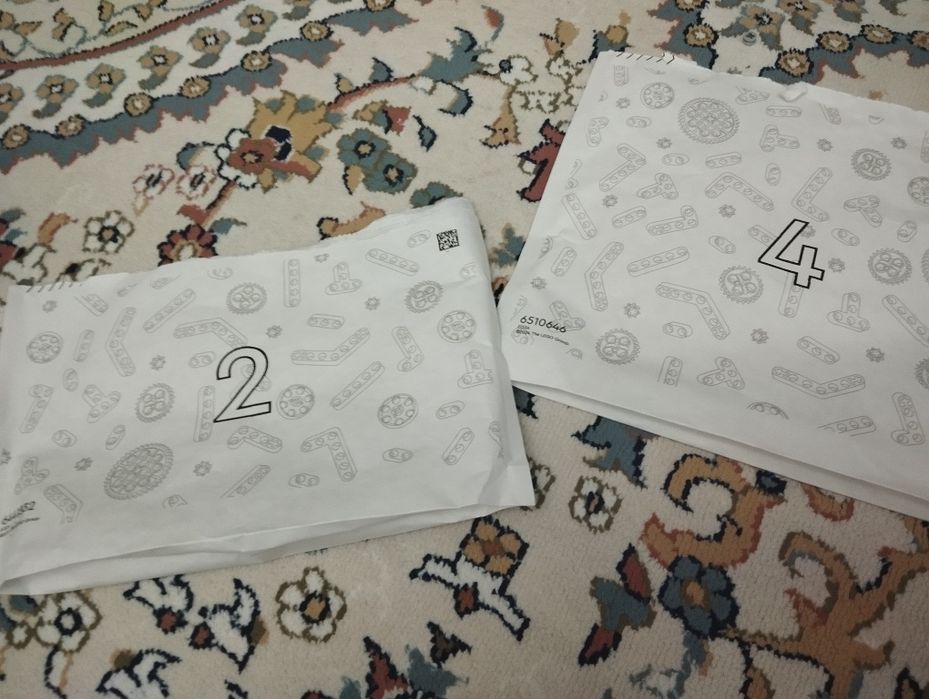 Конструктор LEGO Бугатти Болид