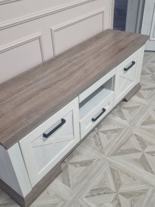 Тумба под телевизор