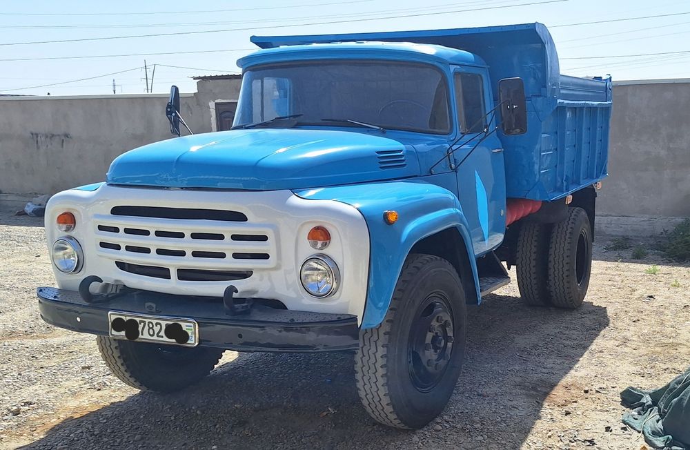 ZiL 130 samasval sotiladi